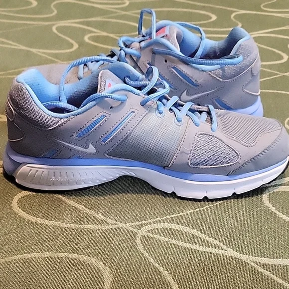 Nike Women's Athletic Shoes in Gray and Blue - Picture 6 of 8